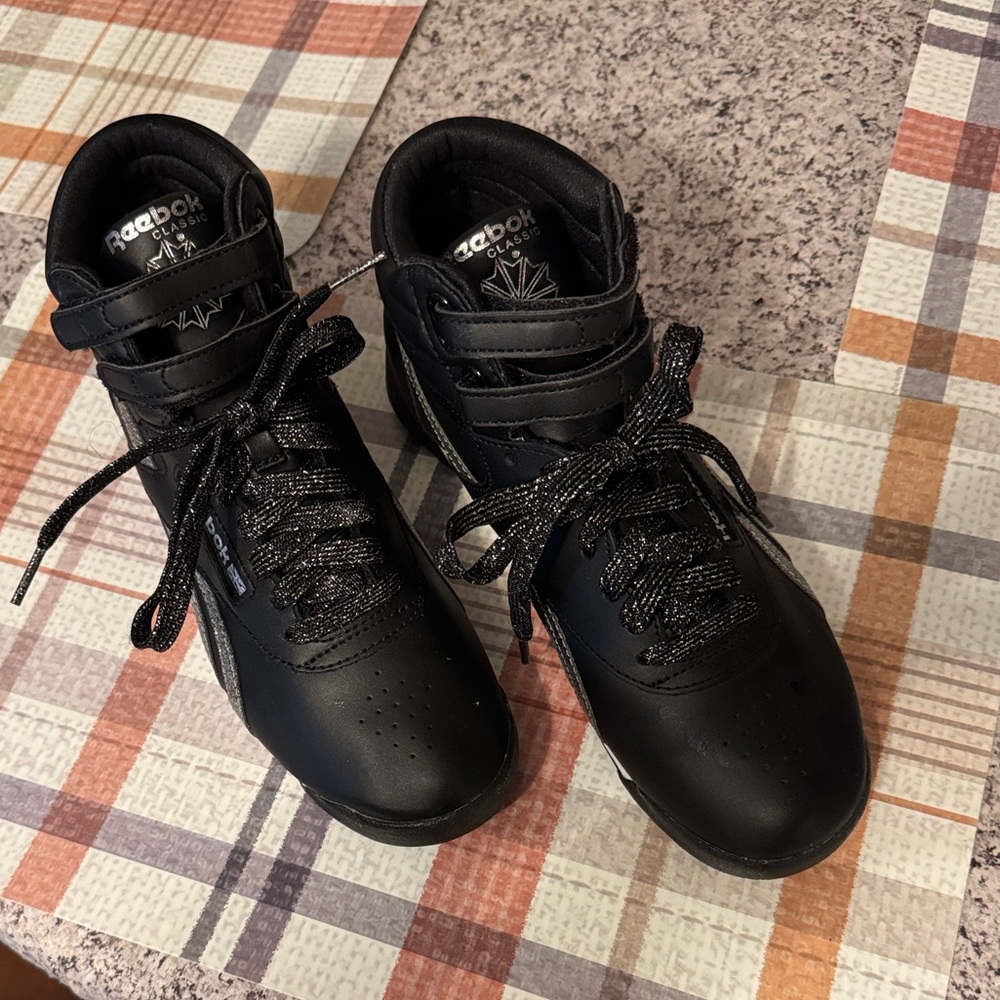 Reebok Women's Black High-Top Sneakers